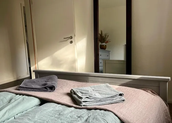 Gemütliche Mit Eigenem Garten Auf Dem Lohoff *